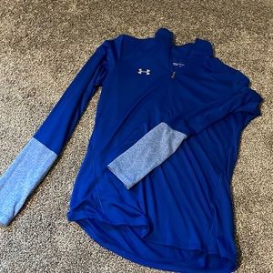 Women’s Under Armor small lightweight zip up long sleeve top